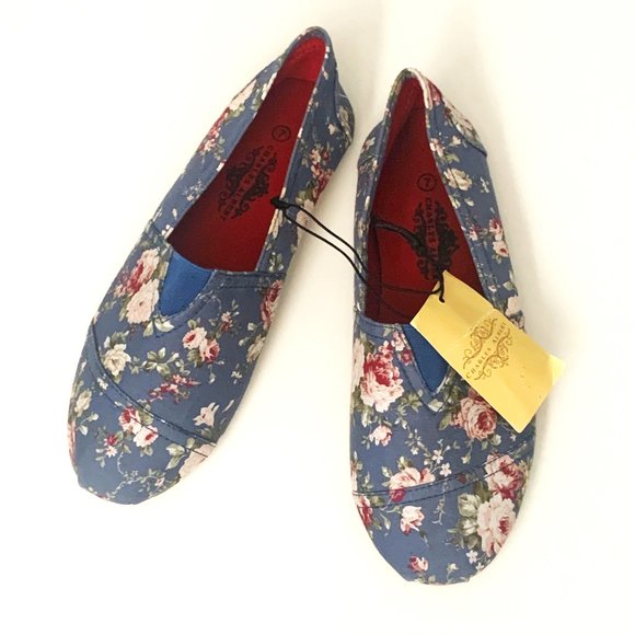Floral Fresh Slip-on Shoes - Picture 5 of 8